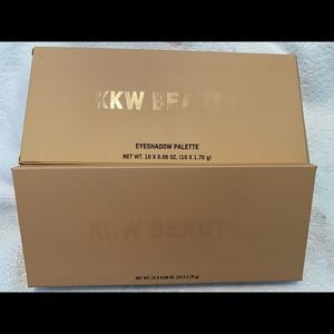 KKW Beauty- Classic eyeshadow palette